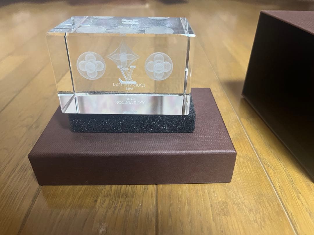 新品⭐︎顧客限定ギフトレア品！LOUIS VUITTON ペーパーウェイト
