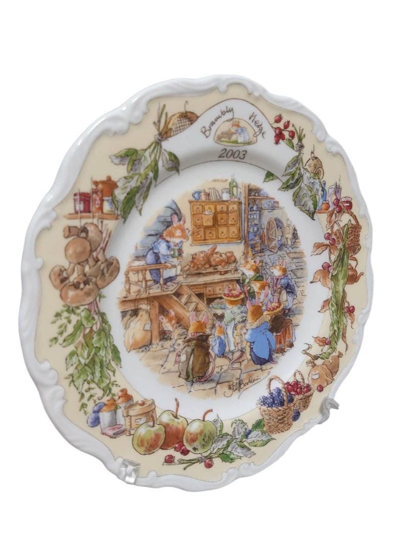 ロイヤルドルトン　ブランブリーヘッジ　2003 イヤープレート