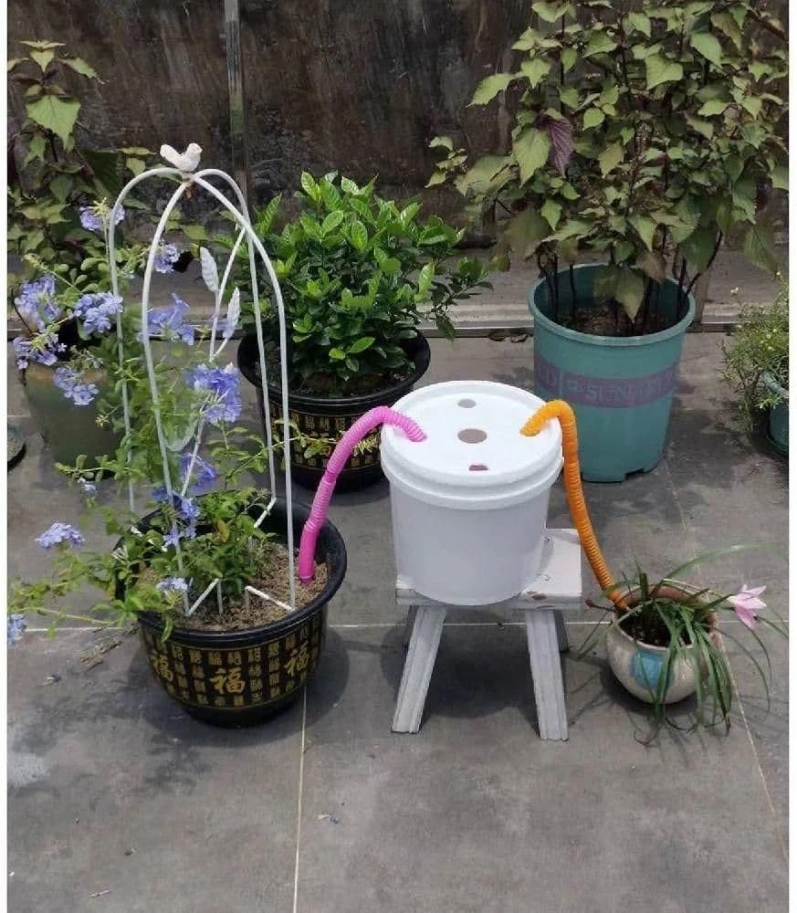 自動給水器 自動水やり器　自動給水キャップ 植物自動じょうろ (5L)