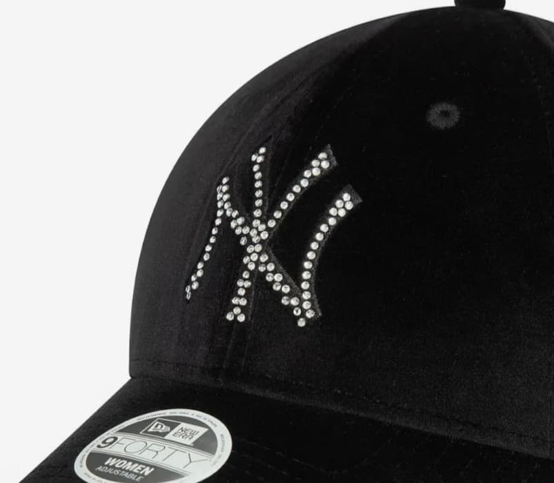 新品☆ベロアxラインストーン☆ニューエラ キャップ NEW ERA 9FORTY