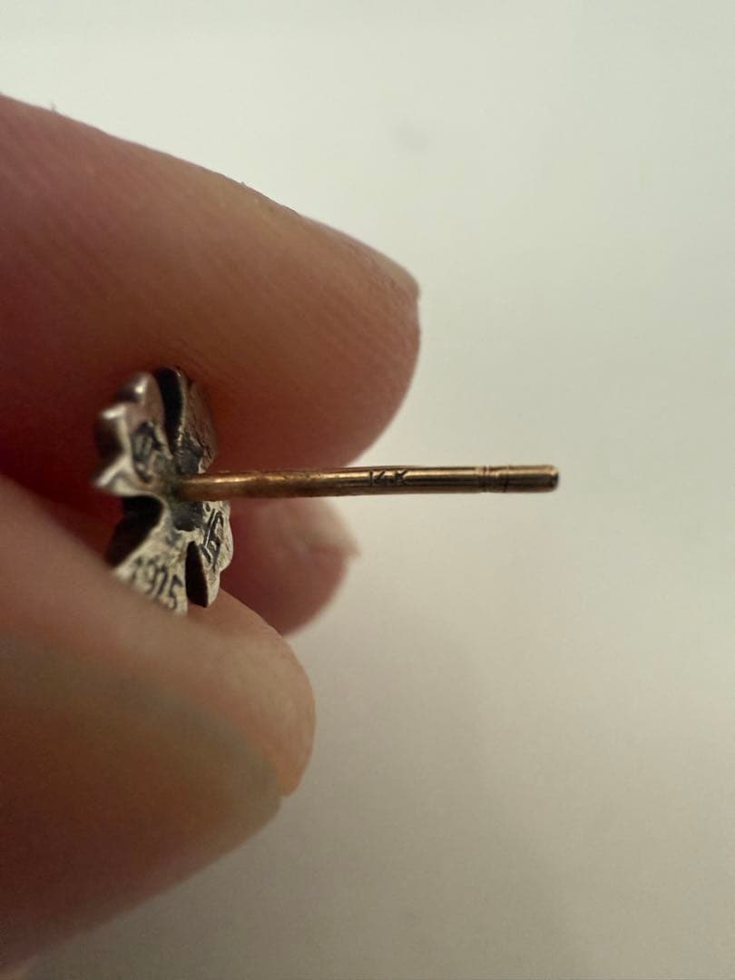 クロムハーツ CHプラススタッドピアスwithダイヤモンド