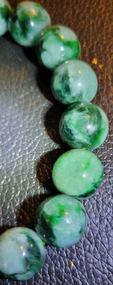 ☆！別格！！極上！！レア！☆糸魚川濃緑翡翠☆ろうかん質グリーン翡翠ブレスレット☆