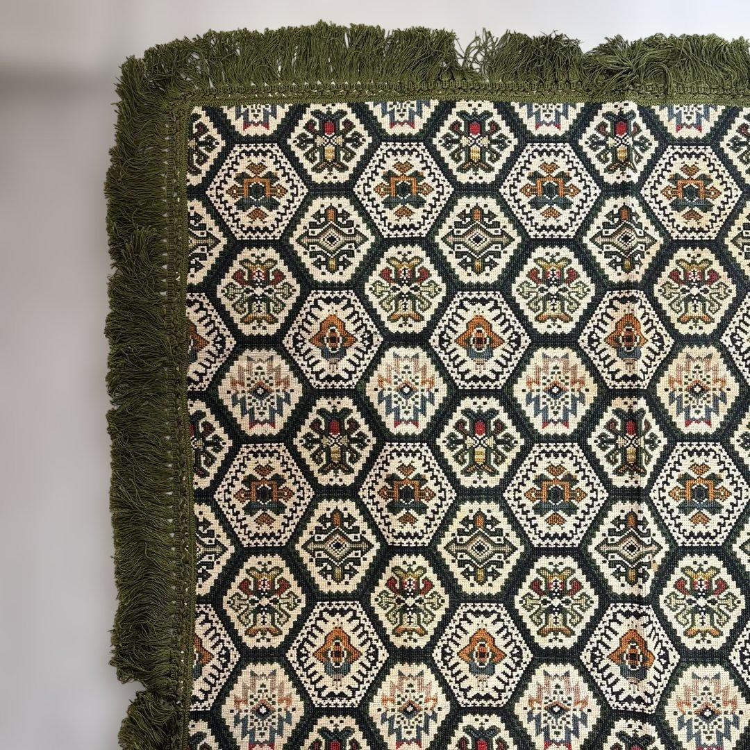 ヴィンテージ　絨毯　レトロ　ラグ　カーペット