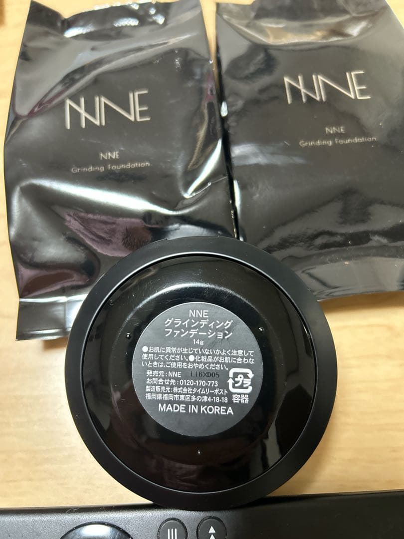 お値下NNNE グラインディングファンデーション、リフィル2個(ライトベージュ)