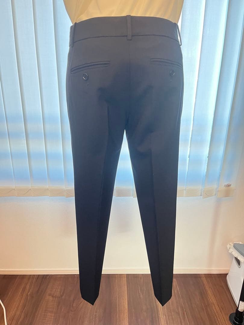 【美品】秋冬春用Theory セオリー 黒 パンツスーツ シングルブレスト S