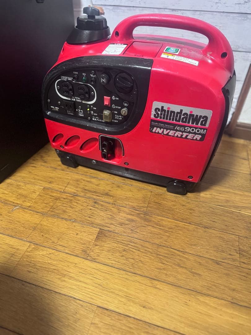 た*ぁ様 24時間のみ　新ダイワインバータ発電機EF900M-y 9.0AMP