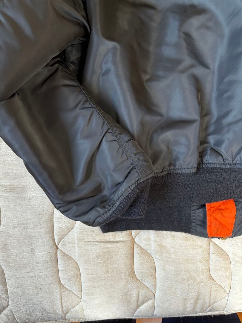 アルファインダストリーズ　MA-1 フライトジャケット　アメリカ製　USA製