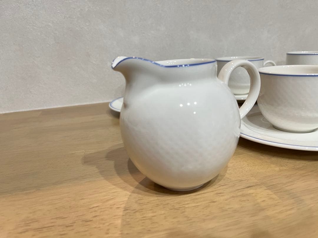 ビレロイ&ボッホ Tipo Blueカップ&ソーサー5客、クリーマー