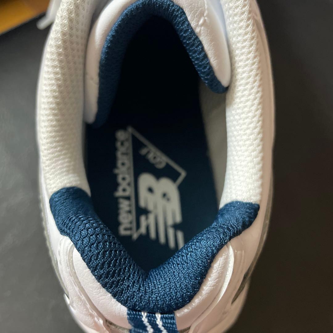 りす　New Balance ゴルフシューズ　練習場一度のみ着用　23cm