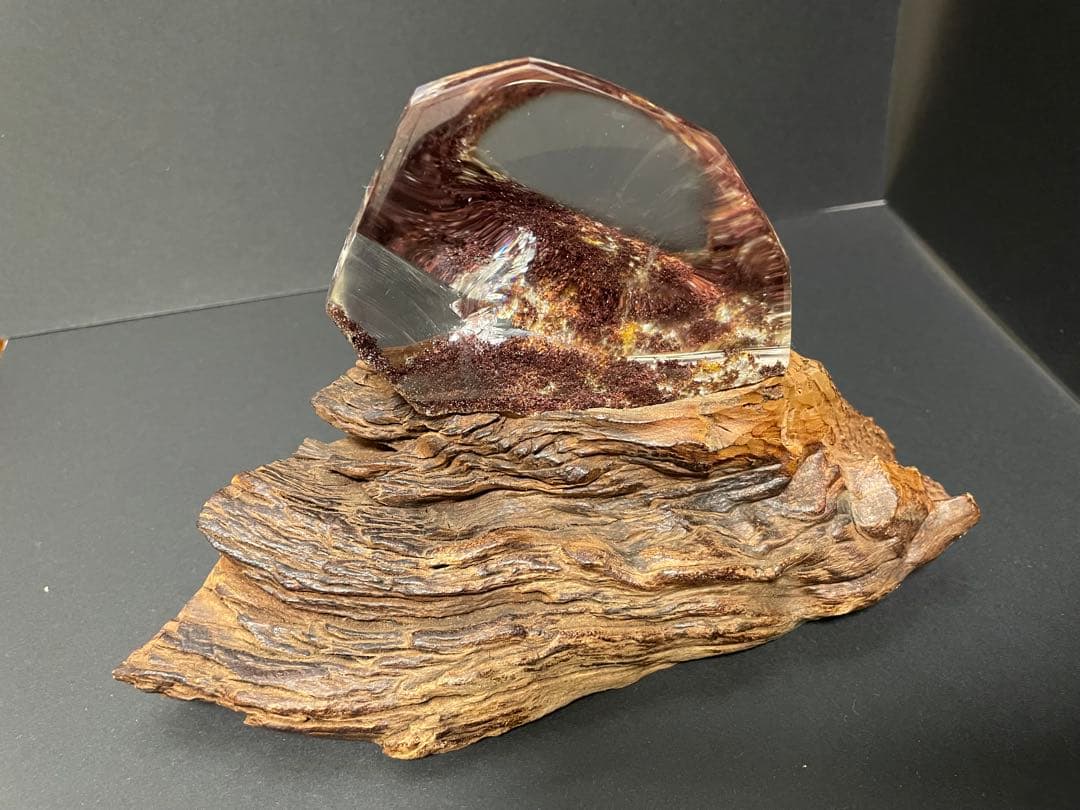 大地に咲く赤の庭 ― レッドガーデンクォーツ