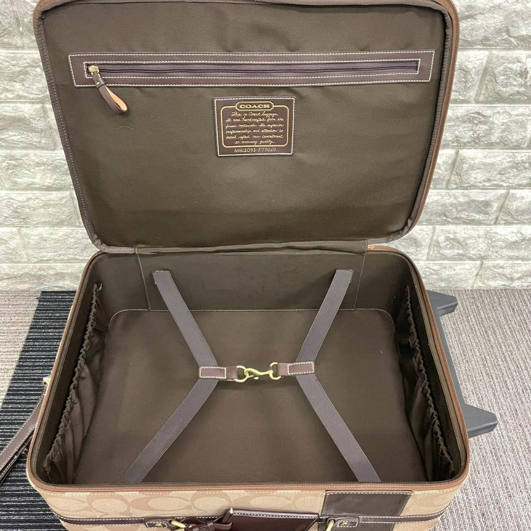 超美品　COACH　コーチ　F77020　キャリーケース　２輪　シグネチャー