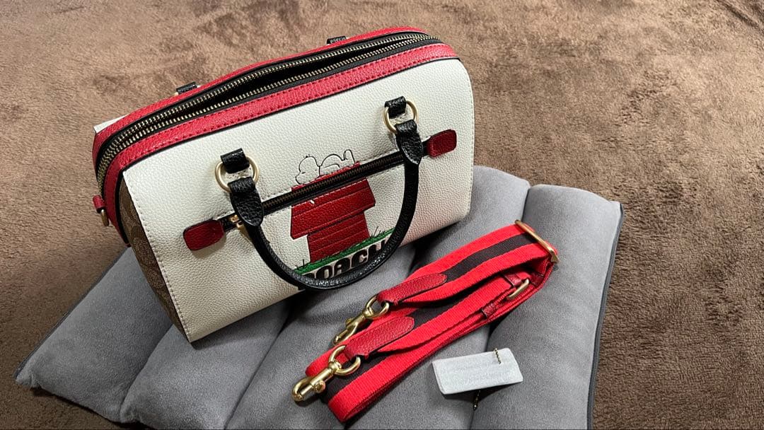 COACH コーチ 2WAY ショルダーバッグ ／ボストンバック／　スヌーピー