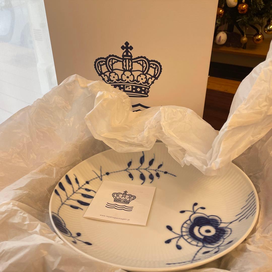 新品未使用　  ブルーフルーテッド　皿 25センチ