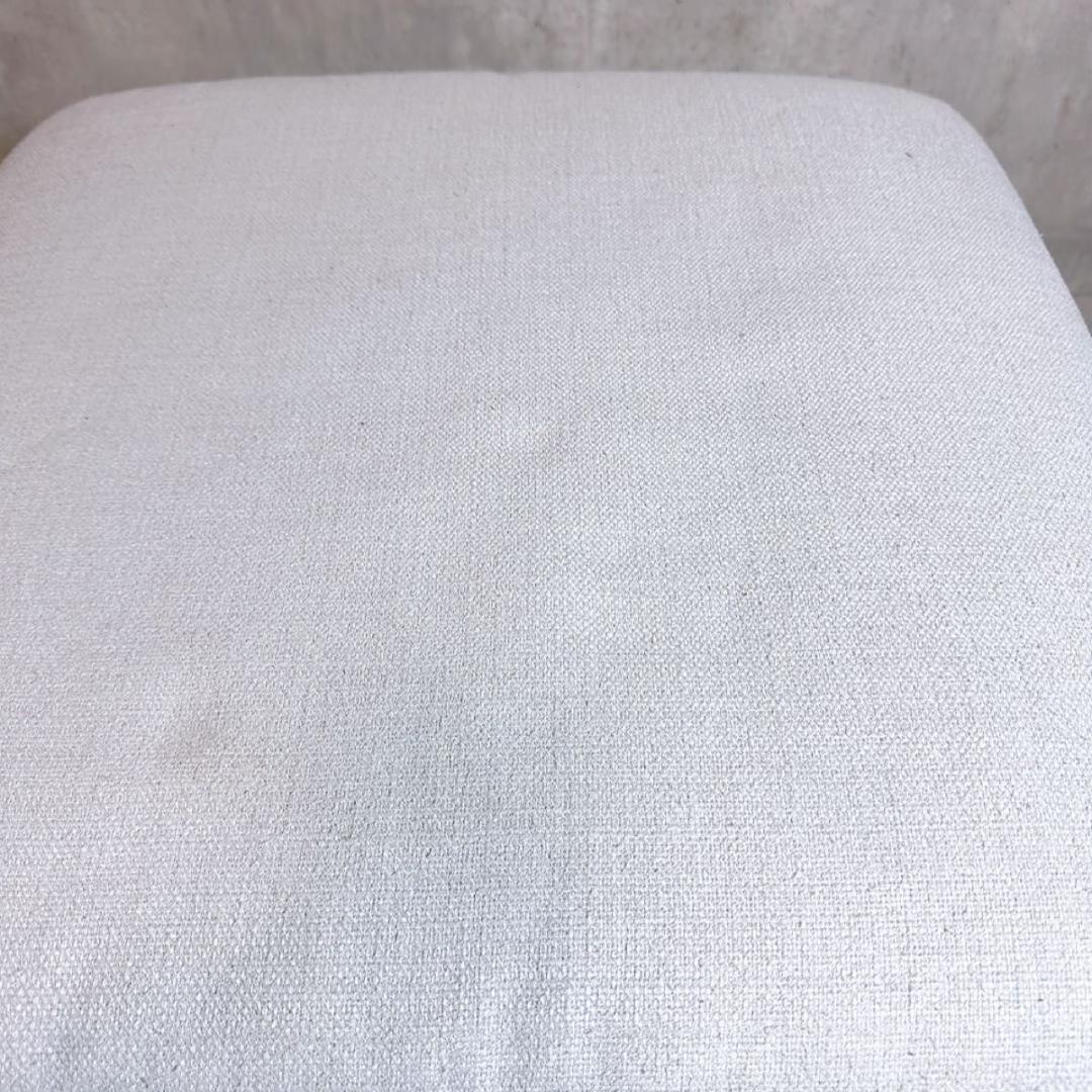 モモナチュラル　オットマン