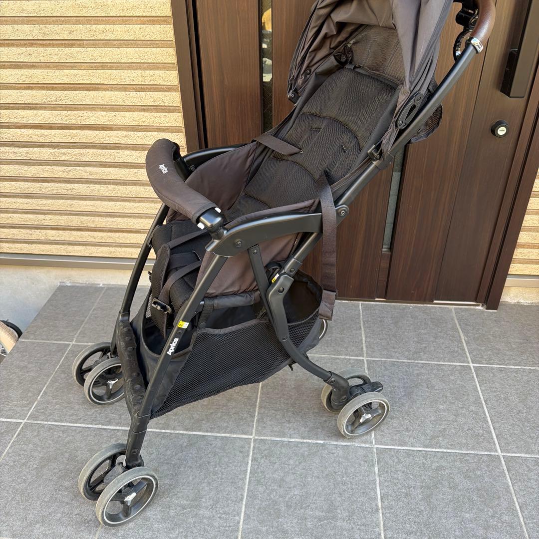 Aprica B型ベビーカー マジカルエアーフリー 年齢7か月～36か月まで
