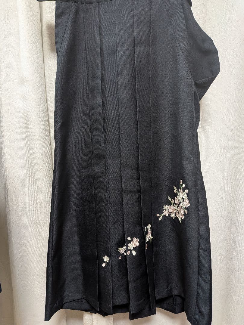 週末緊急値下げ！今日のみ キャサリンコテージ　卒業式　袴　１４０センチ