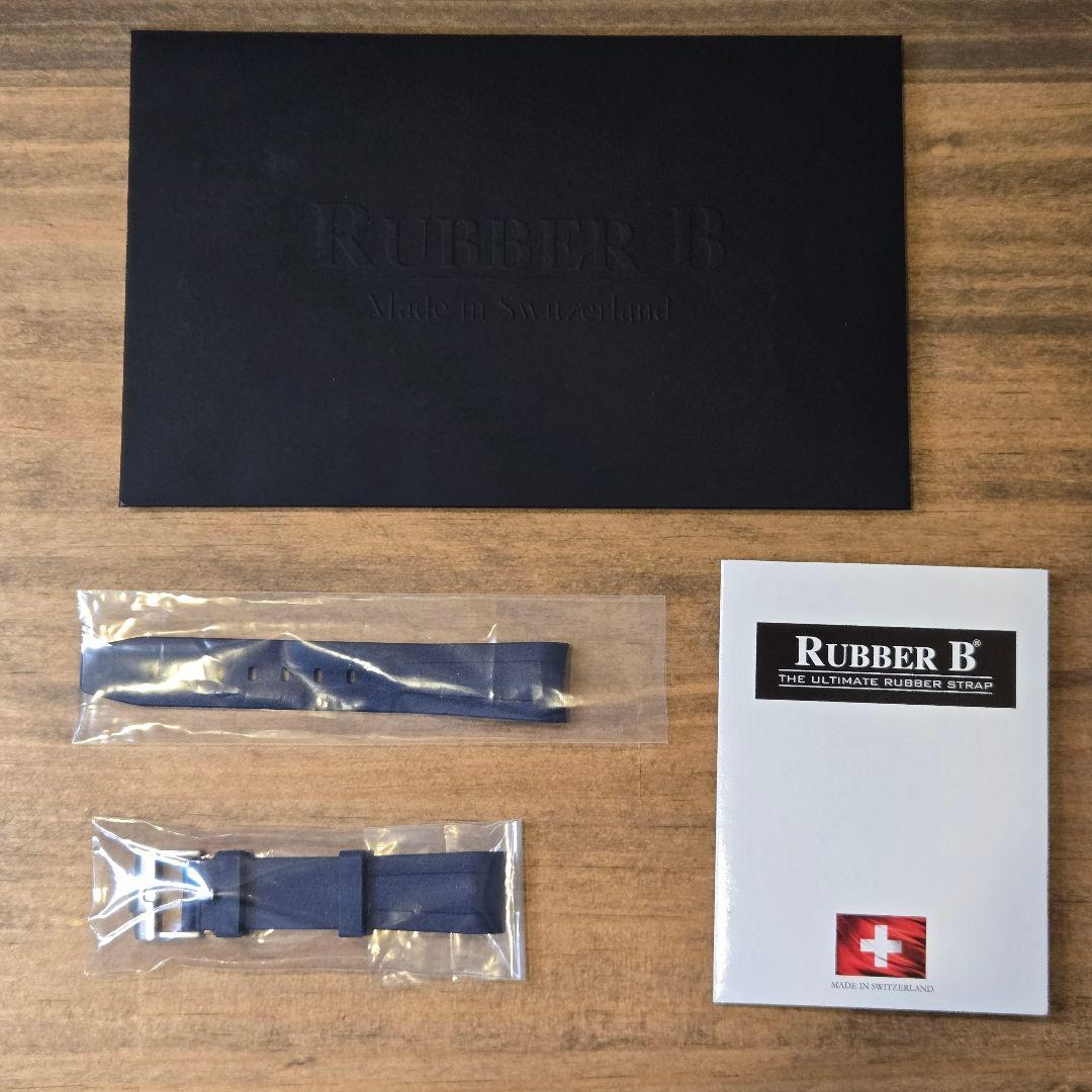 TUDOR ブラックベイ58 RUBBER B ネイビー ラバーベルト