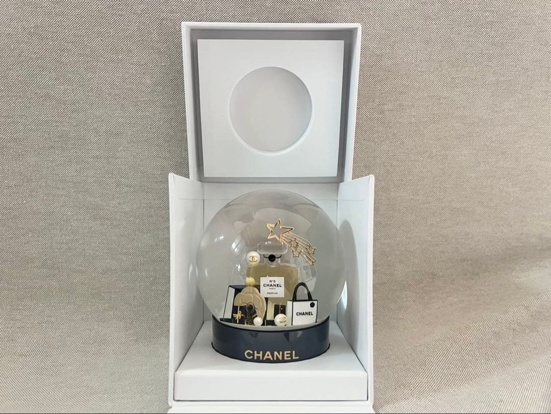 ★シャネル⭐︎スノードーム2025⭐︎クリスマス⭐︎新品