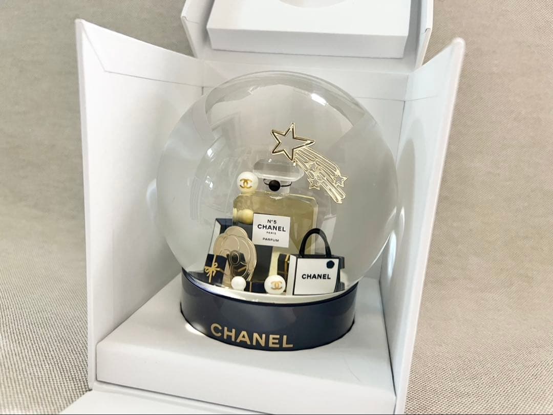 ★シャネル⭐︎スノードーム2025⭐︎クリスマス⭐︎新品