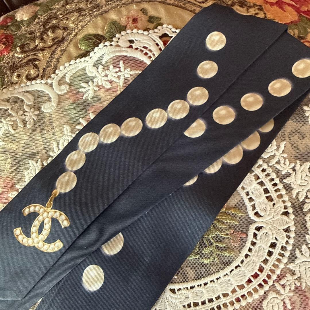 CHANELネイビー パール CCロゴ バンダナ・スカーフ　ノベルティ