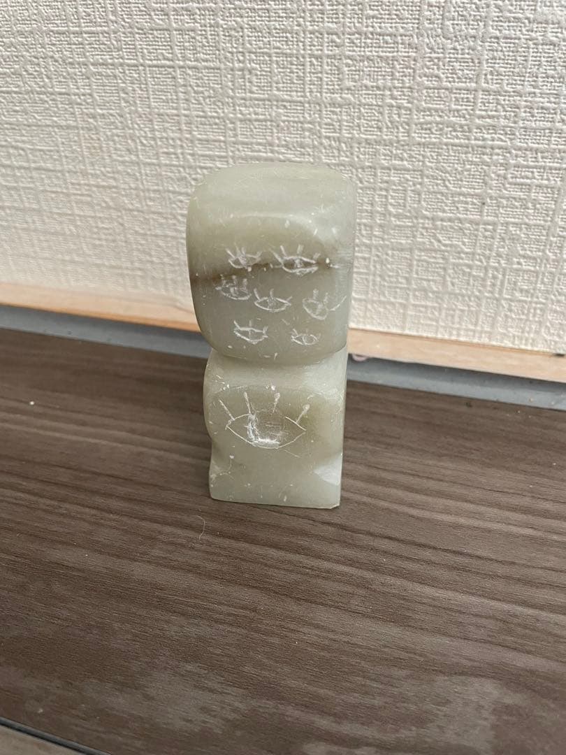 霊が見える置物