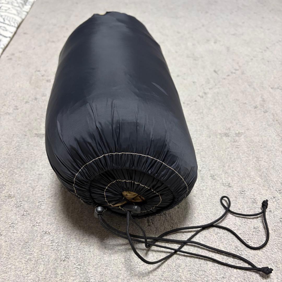 Nanga ナンガ　オーロラテックス 600DX ベージュ　レギュラー　シュラフ