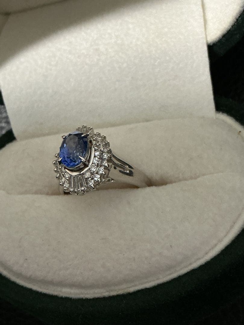 703本物保証PT900 サファイア1.18ct ダイヤ0.35ctリング