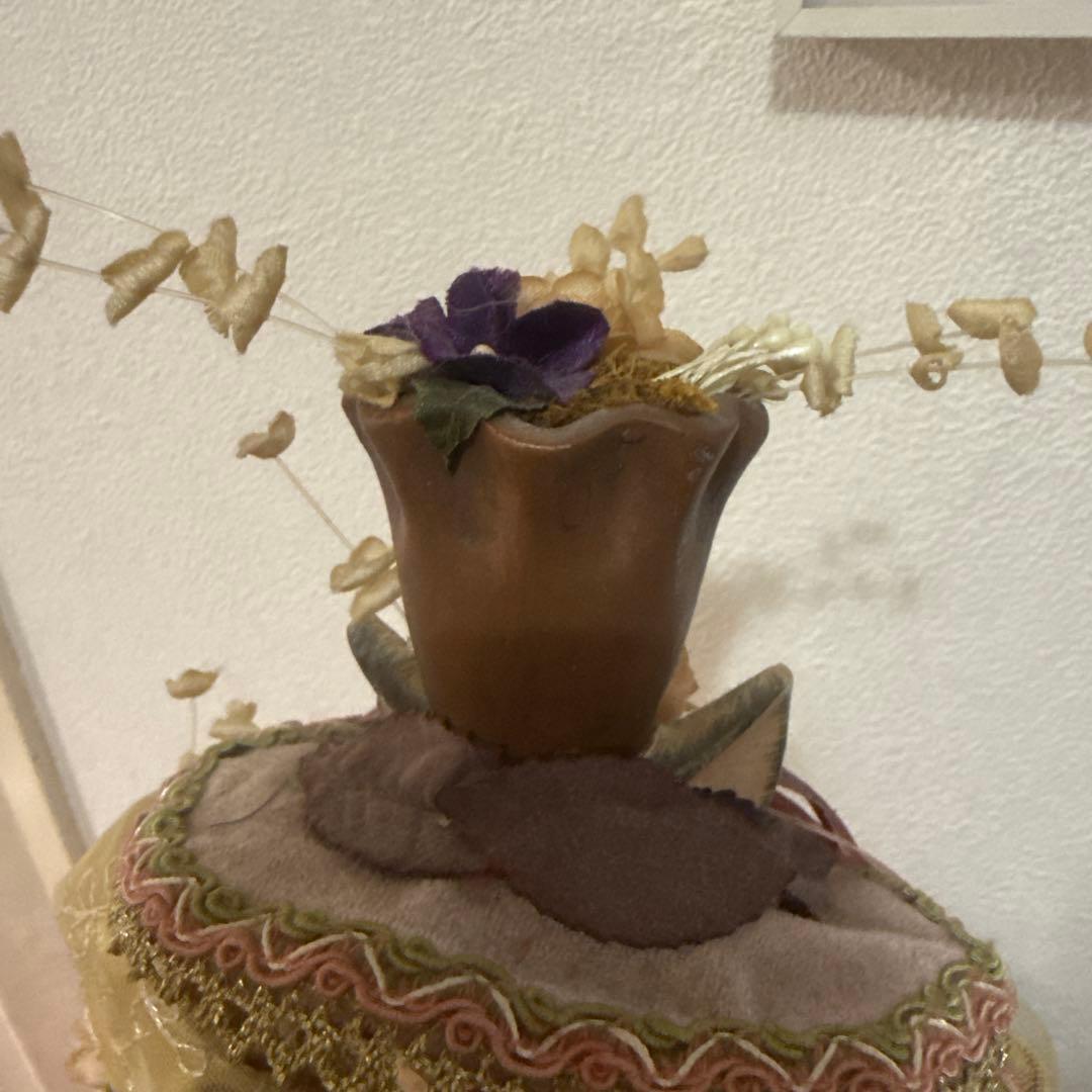 猫の豪華な衣装の人形