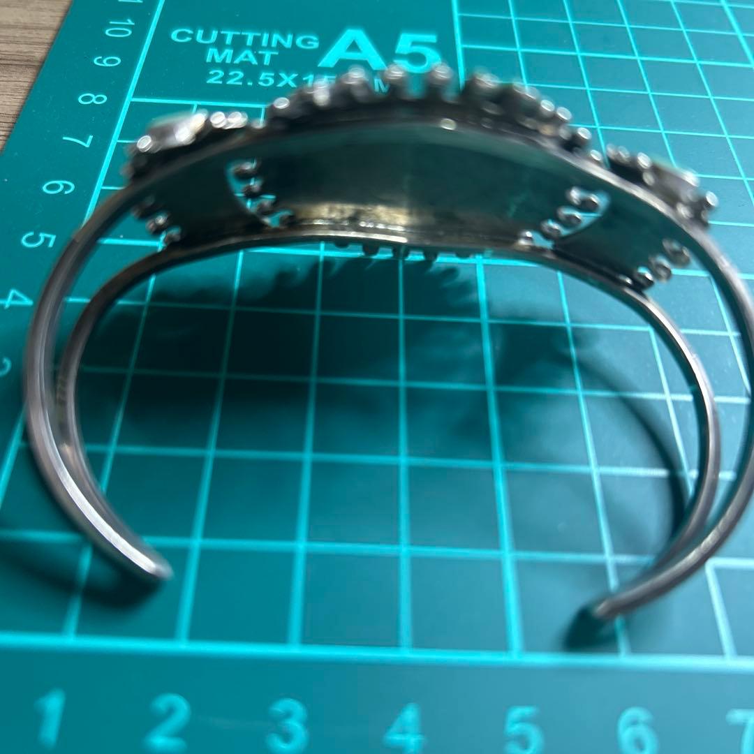 『ZUNI族』　ニードルポイント　ターコイズ　バングル　オールドポーン値下げ中