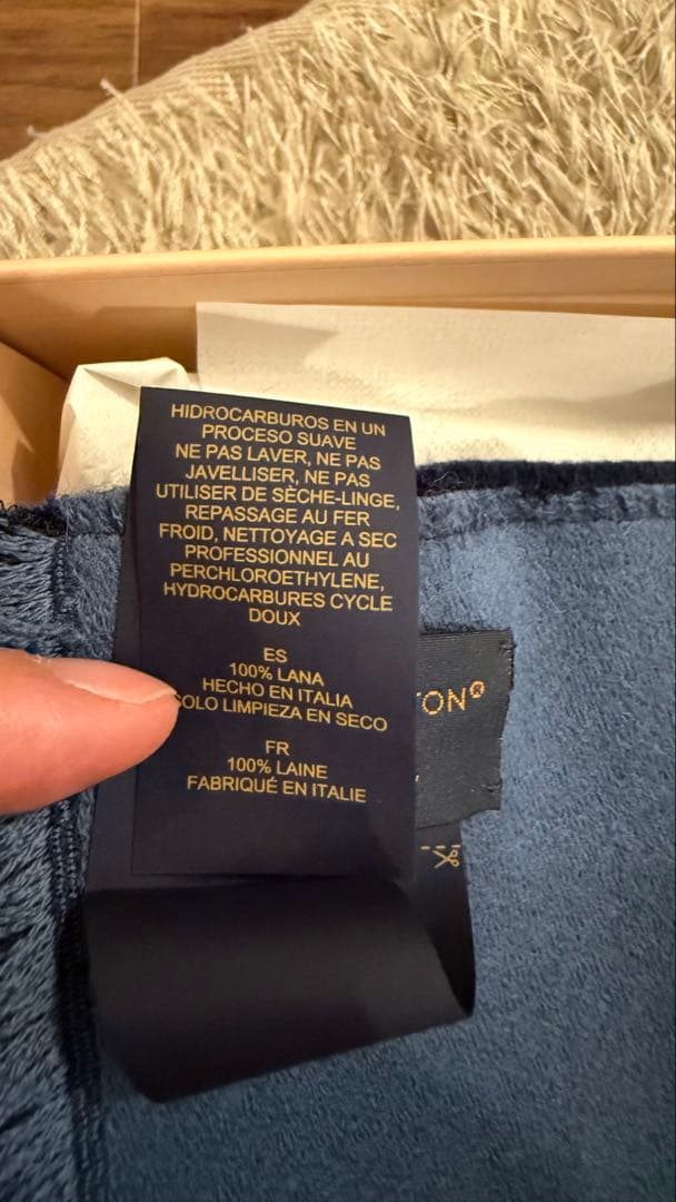 LOUIS VUITTON ウール マフラー モノグラム