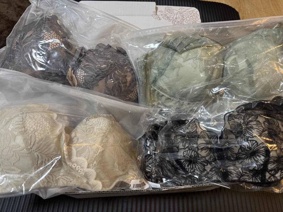 Feliture花柄レースブラジャーセット 4色 パンツ5色