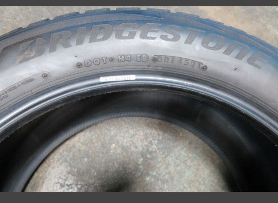 21年バリ山BLIZZAKDM-V2 255/55R19111Q4本スタッドレス