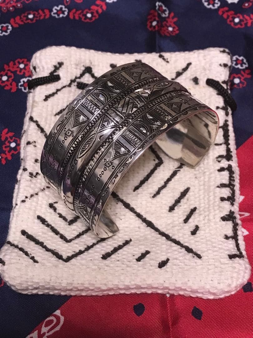 新品　アダワットトゥアレグ　ASSIF アシフ　シルバー　バングル　ブレスレット