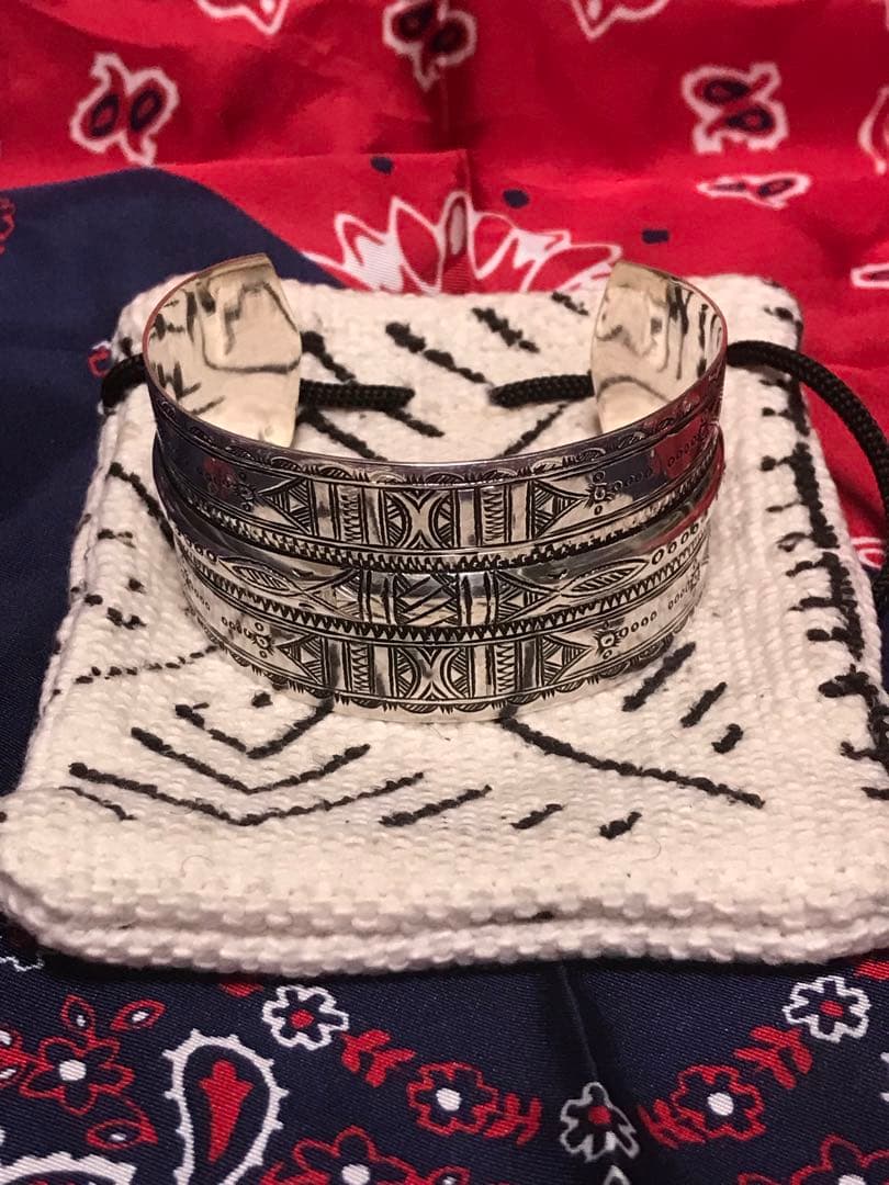 新品　アダワットトゥアレグ　ASSIF アシフ　シルバー　バングル　ブレスレット