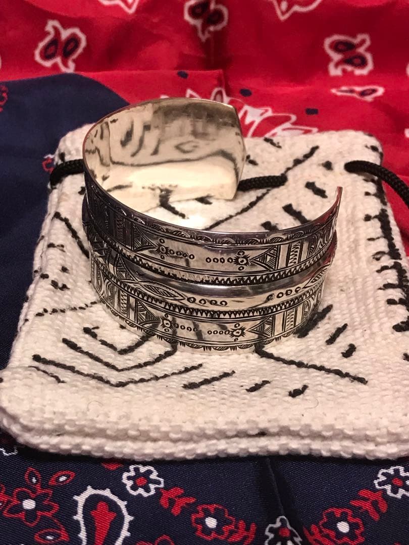 新品　アダワットトゥアレグ　ASSIF アシフ　シルバー　バングル　ブレスレット