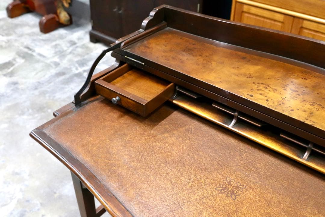 GMIH230○THEODORE ALEXANDER / セオドアアレキサンダー