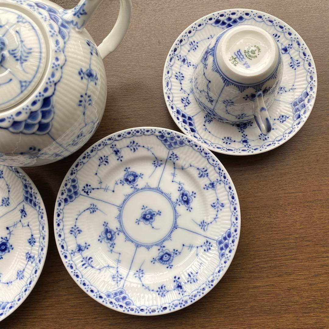 ロイヤルコペンハーゲンブルーフルーテッドハーフレースSet
