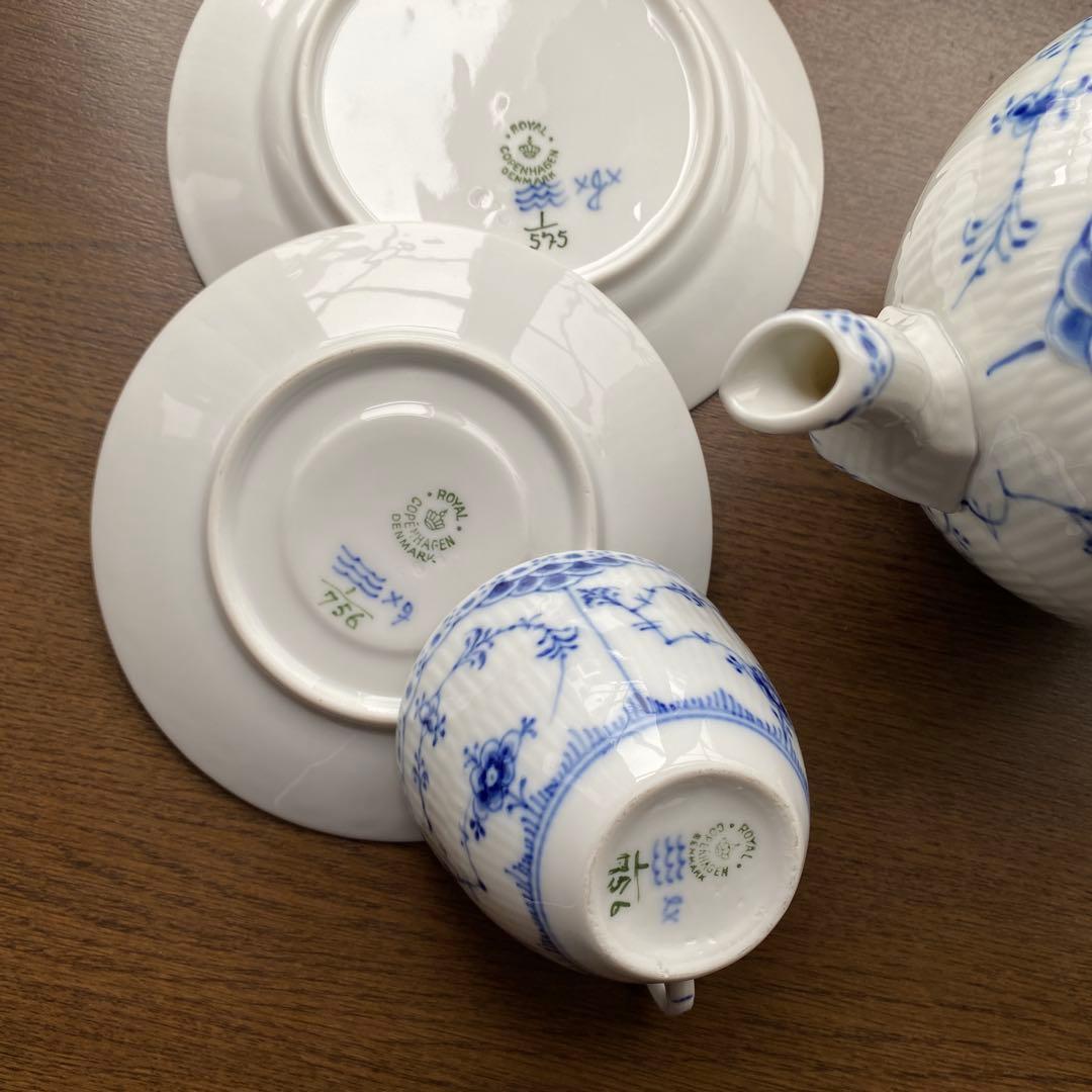 ロイヤルコペンハーゲンブルーフルーテッドハーフレースSet