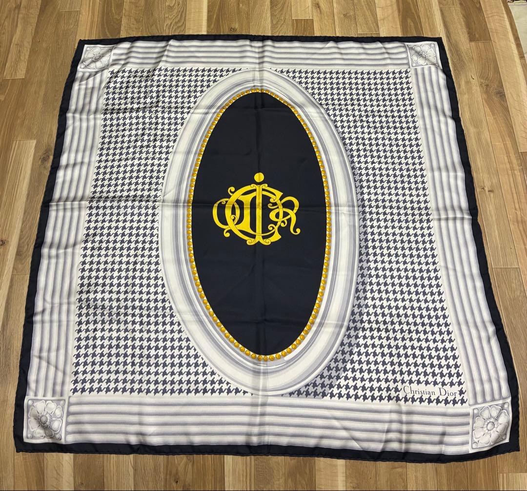 極美　クリスチャンディオール　大判スカーフ　シルバーグレー
