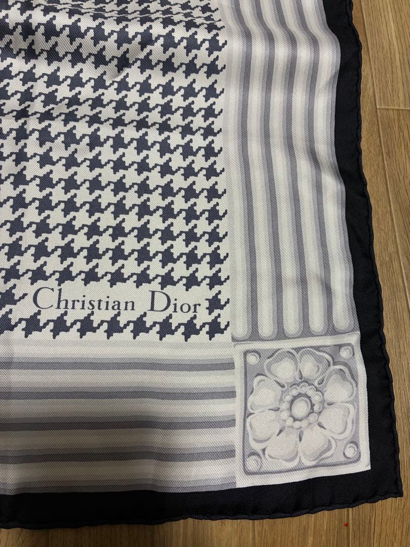 極美　クリスチャンディオール　大判スカーフ　シルバーグレー