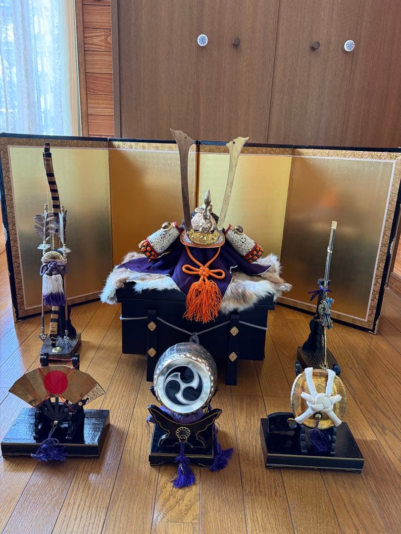 五月人形　兜飾り 金屏風 などセット