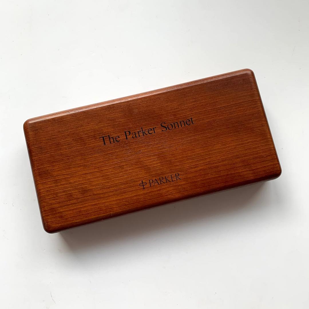 PARKER パーカー ゴールド 万年筆 彫刻デザイン 木箱付き