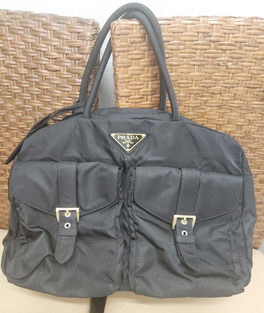 PRADA ブラック ナイロントートバッグ