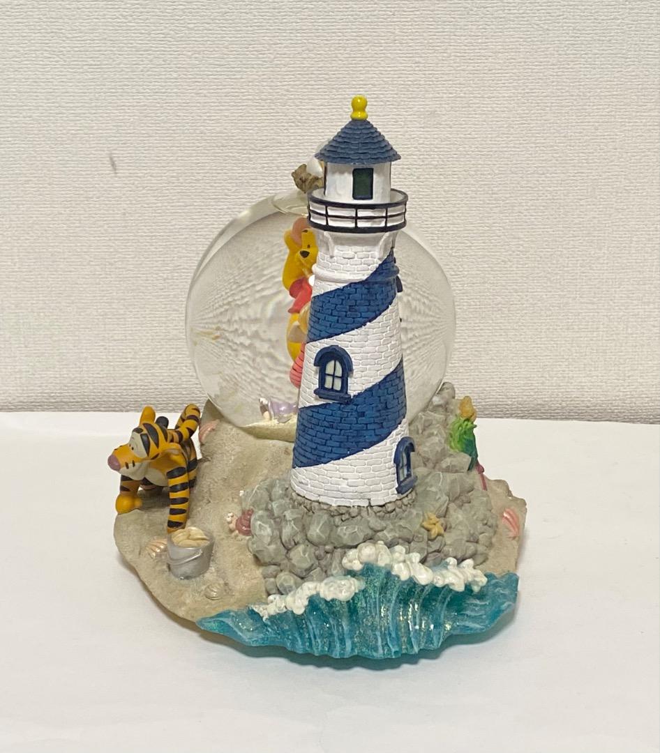 箱付き　くまのプーさん　オルゴール　灯台が点灯　スノードーム　灯台ライト