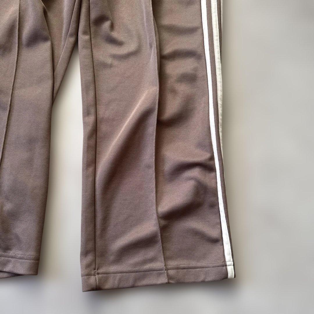 アディダス　トラックパンツ