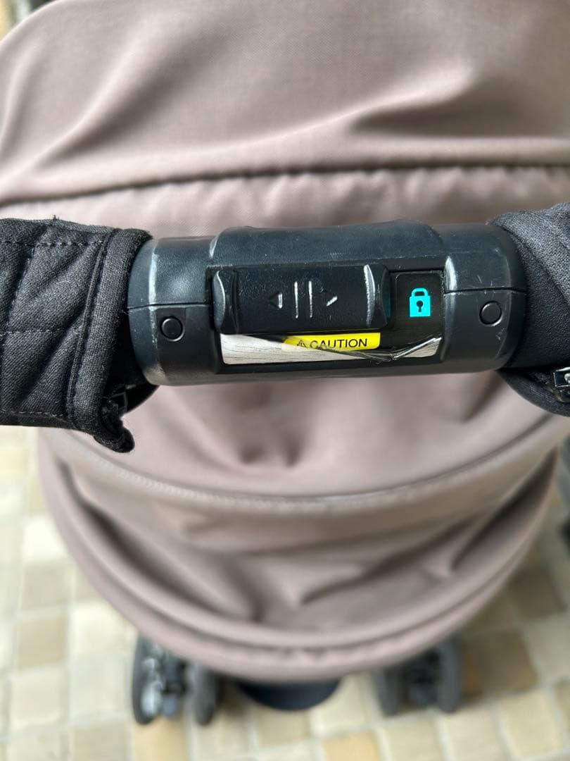 【はるくんママさん専用】Combi ベビーカー アンブレッタ（特注カゴ付き）