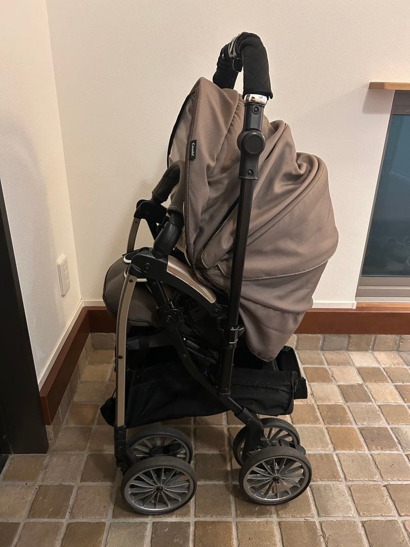 【はるくんママさん専用】Combi ベビーカー アンブレッタ（特注カゴ付き）