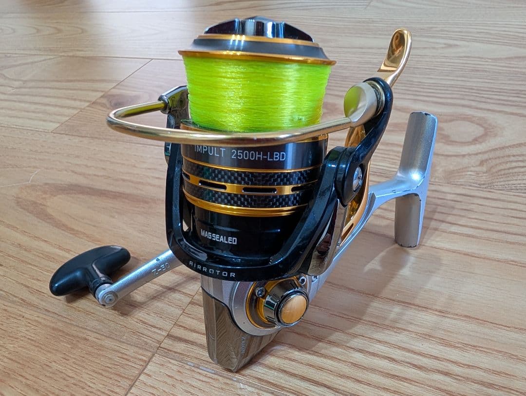 DAIWA　14インパルト　2500H-LBDレバーブレーキリール