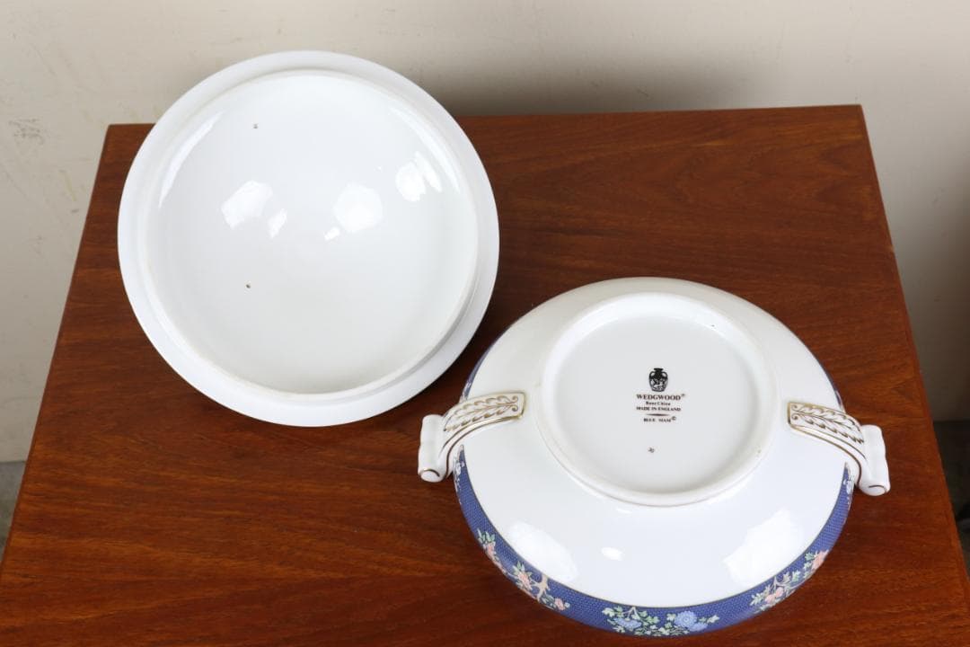 お値下げ　ウェッジウッド　ブルーサイアム　チュリーン　蓋付ボウル　イギリス 青