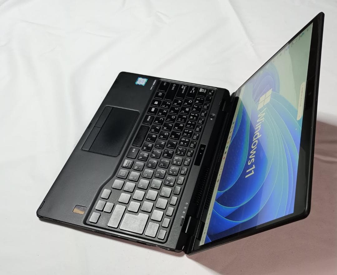 富士通 877g 8世代 i5 タッチパネル、LTE対応 オフィス、テレワーク可